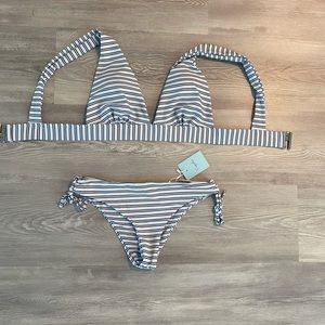 NWT/NWOT cupshe black & white stripped bikini size medium & small